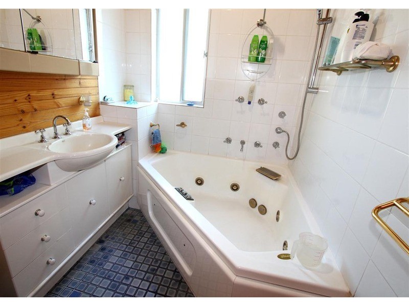 32 The Boulevarde, Kooringal NSW 2650