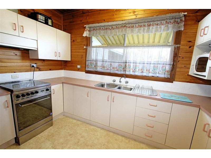 32 The Boulevarde, Kooringal NSW 2650