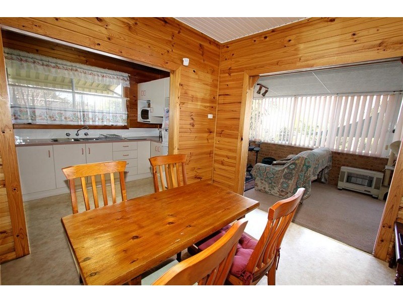 32 The Boulevarde, Kooringal NSW 2650