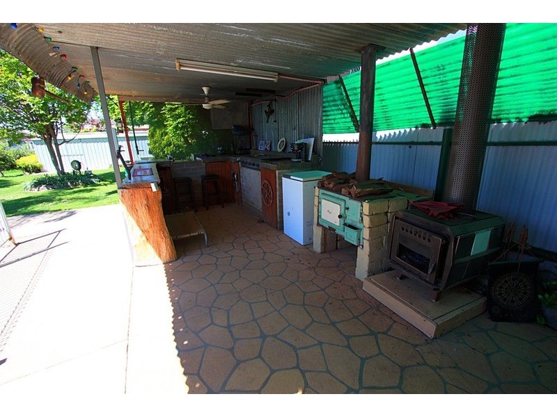 32 The Boulevarde, Kooringal NSW 2650