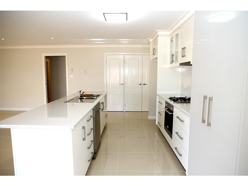 46 Yarrawah Crescent, Bourkelands NSW 2650