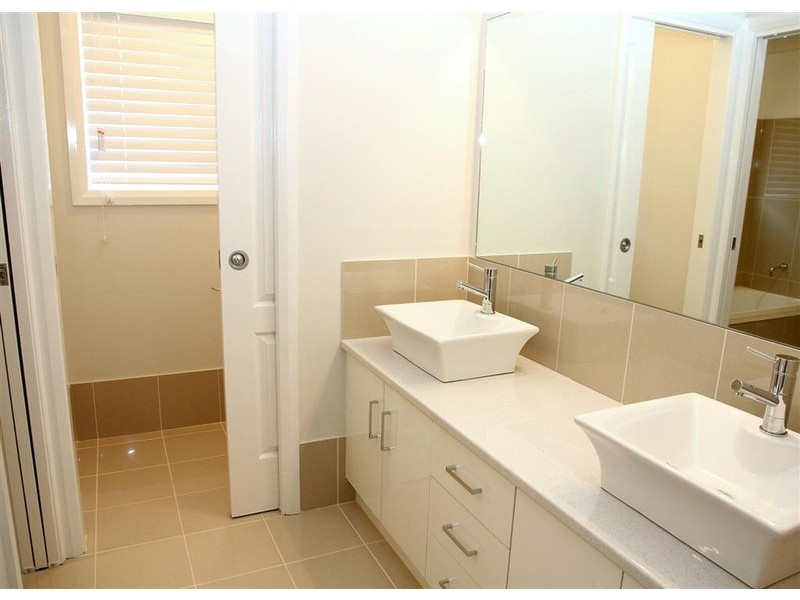 46 Yarrawah Crescent, Bourkelands NSW 2650