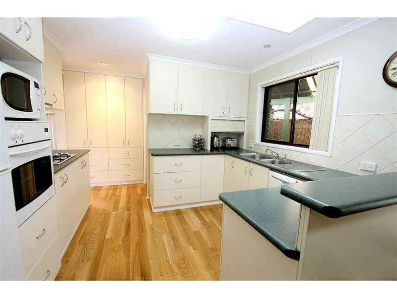 77 Stanley Street, Kooringal NSW 2650