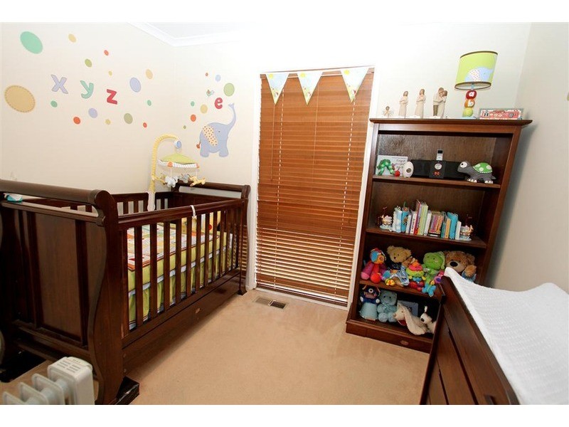 77 Stanley Street, Kooringal NSW 2650