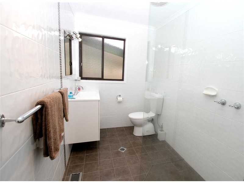 77 Stanley Street, Kooringal NSW 2650