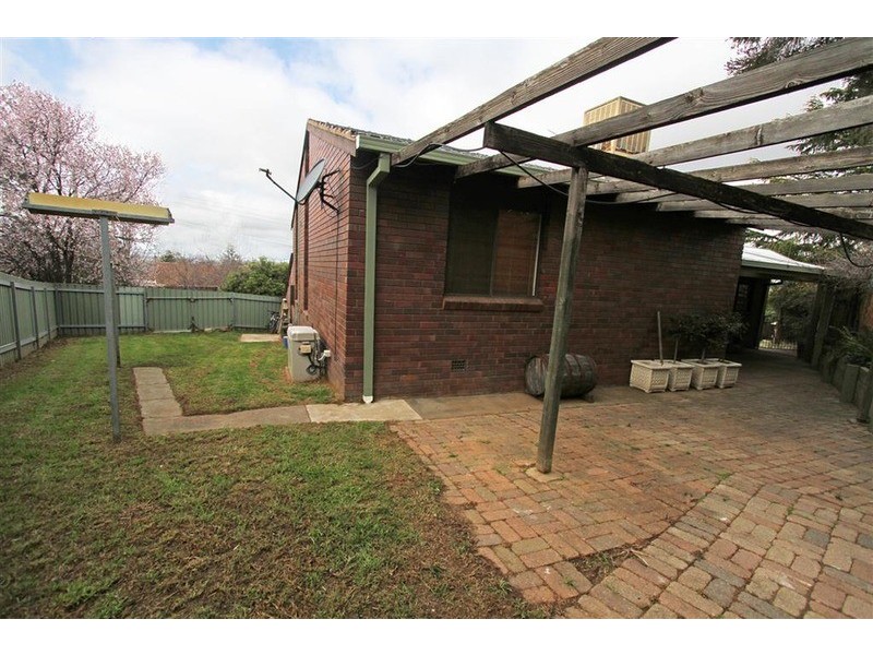 77 Stanley Street, Kooringal NSW 2650