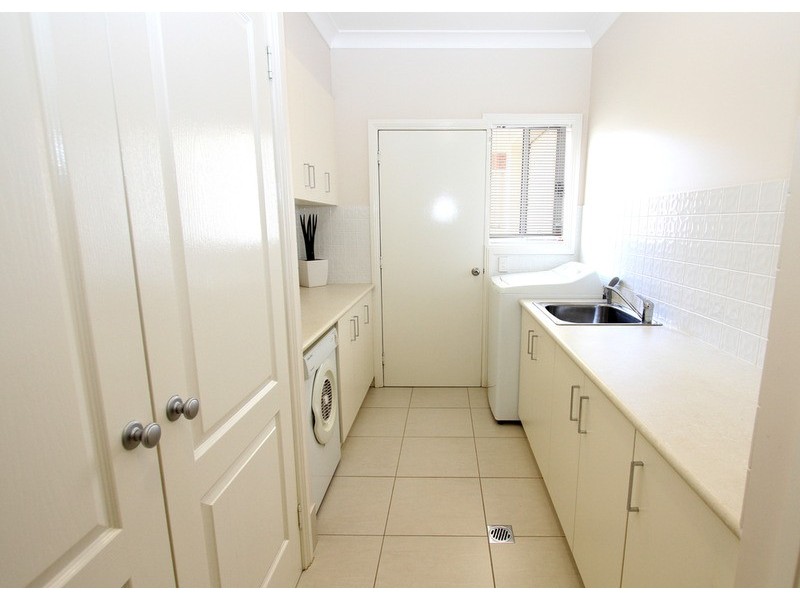 11 Monaro Court, Tatton NSW 2650