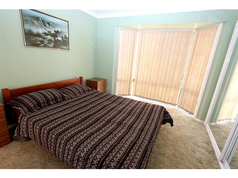 43 Kirrang Avenue, Glenfield Park NSW 2650