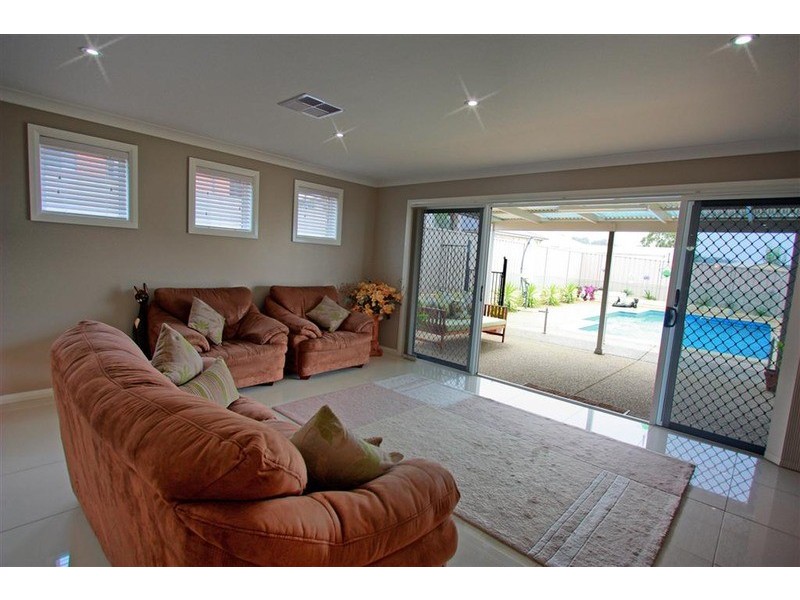 2/2 Clarence Place, Tatton NSW 2650