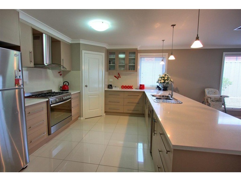 2/2 Clarence Place, Tatton NSW 2650