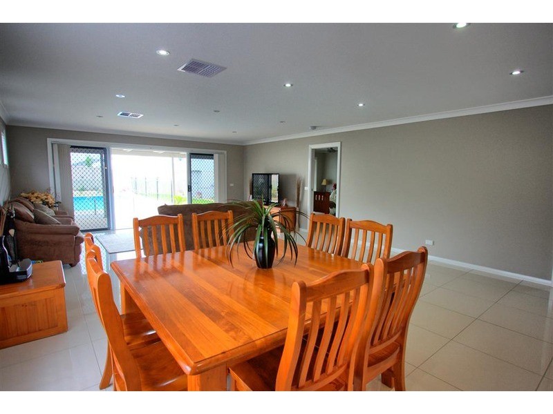 2/2 Clarence Place, Tatton NSW 2650