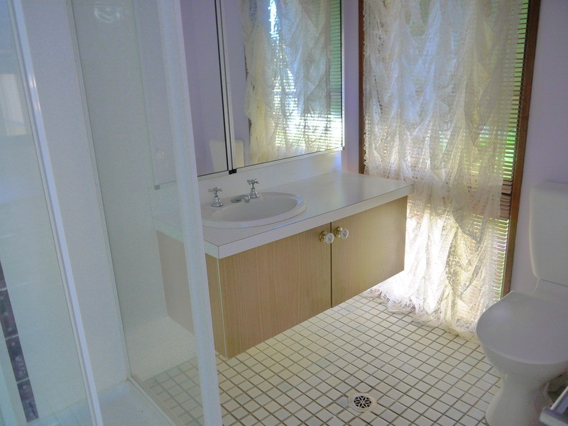 1 Atkins Place, Estella NSW 2650