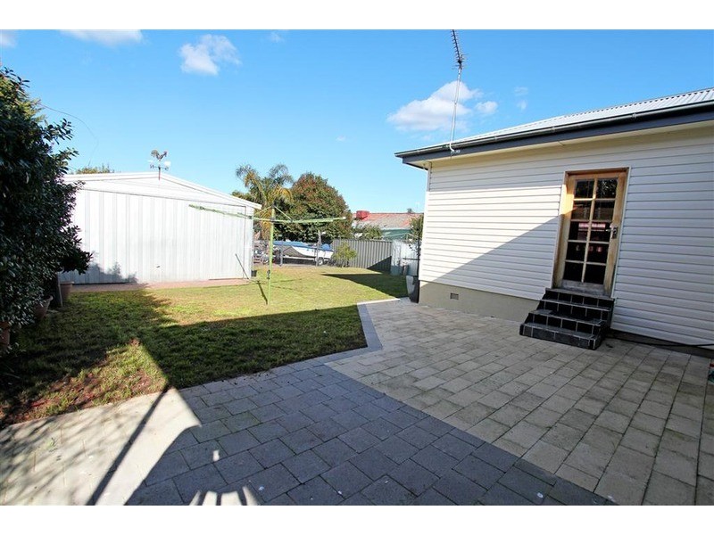 139 Grove Street, Kooringal NSW 2650