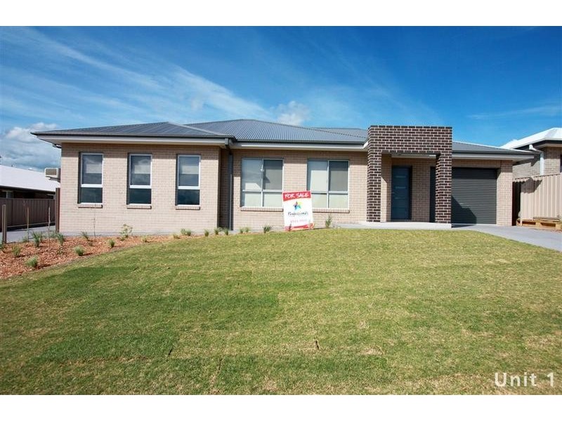 1/7 Burrundulla Road, Bourkelands NSW 2650