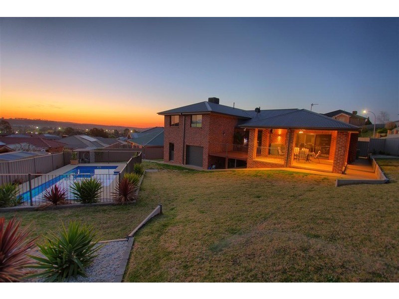6 Kyalla Place, Wagga Wagga NSW 2650