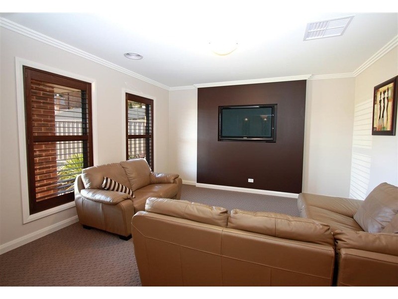 6 Kyalla Place, Wagga Wagga NSW 2650
