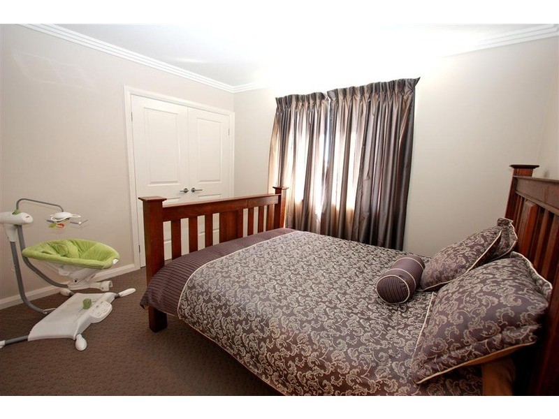 6 Kyalla Place, Wagga Wagga NSW 2650