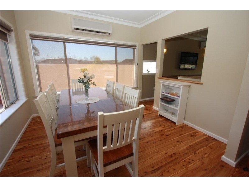 66 Meadow  Street, Wagga Wagga NSW 2650