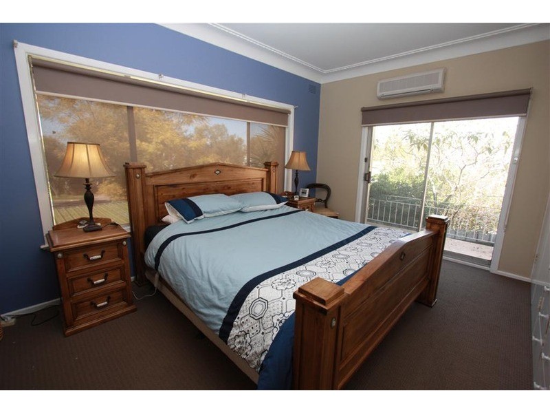 66 Meadow  Street, Wagga Wagga NSW 2650