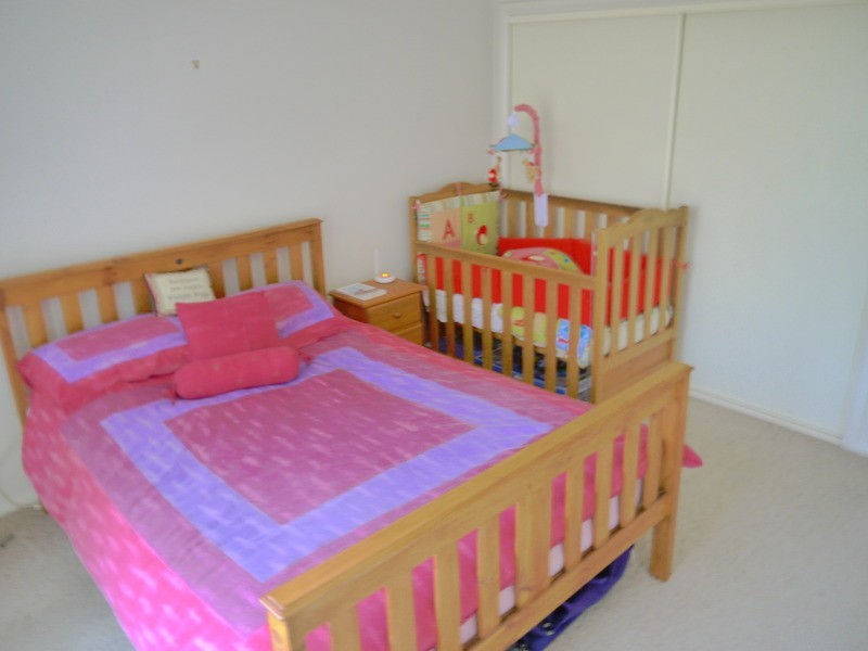 1/3a Lake Street, Lake Albert NSW 2650