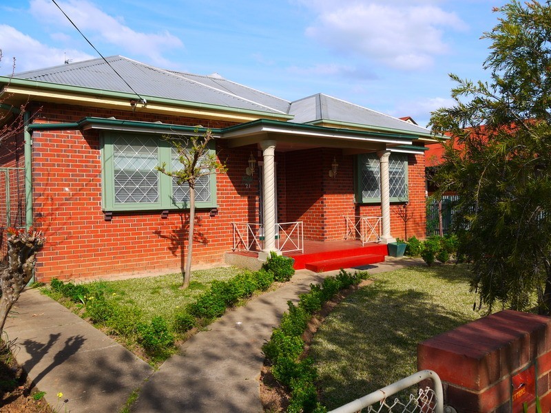 21 Oates Avenue, Wagga Wagga NSW 2650