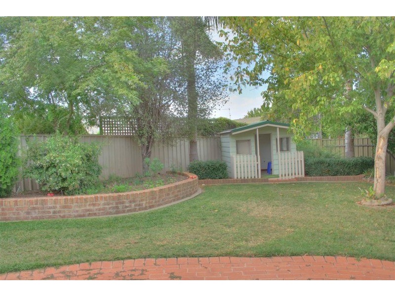 17 Malebo Place, Tatton NSW 2650