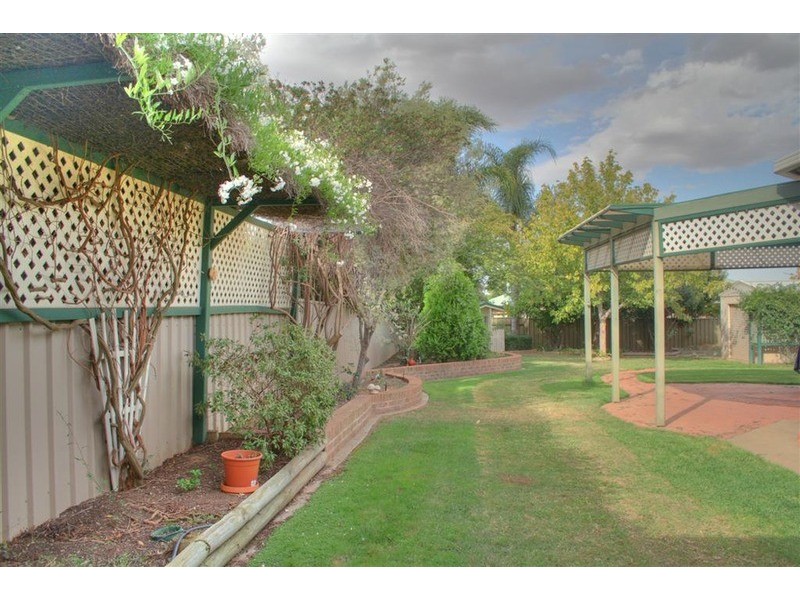 17 Malebo Place, Tatton NSW 2650