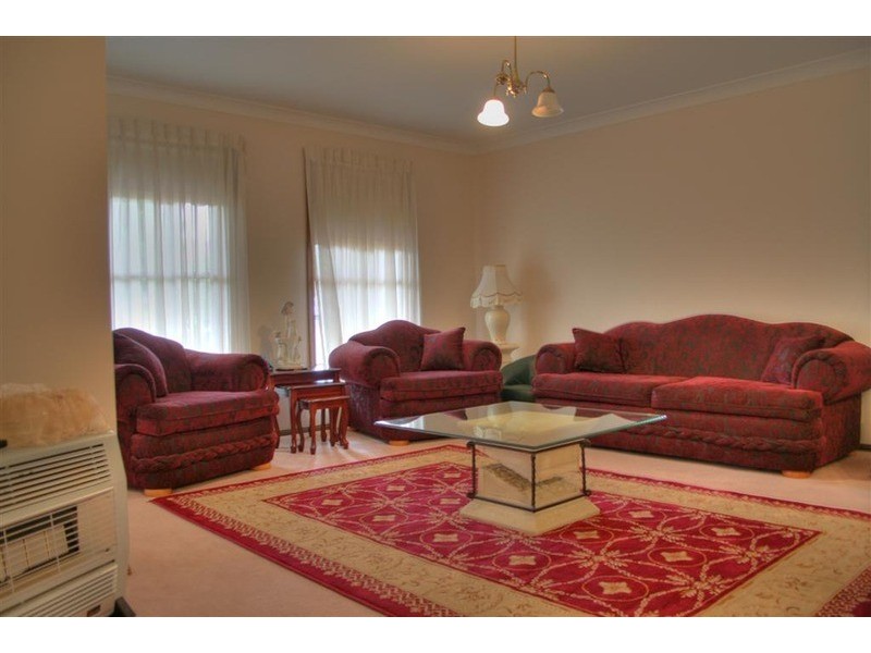 17 Malebo Place, Tatton NSW 2650