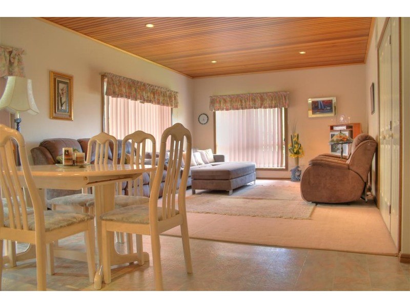 17 Malebo Place, Tatton NSW 2650