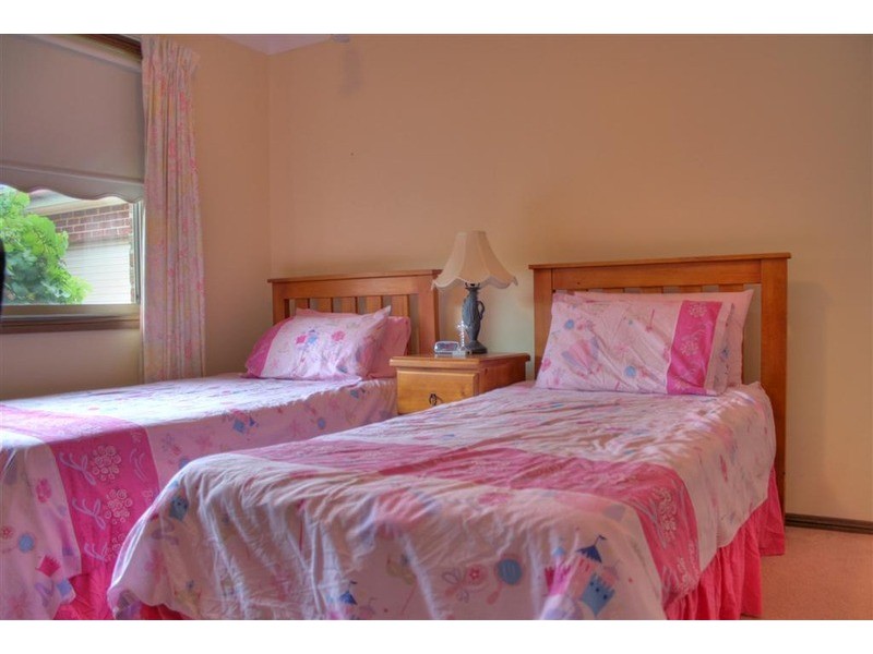 17 Malebo Place, Tatton NSW 2650