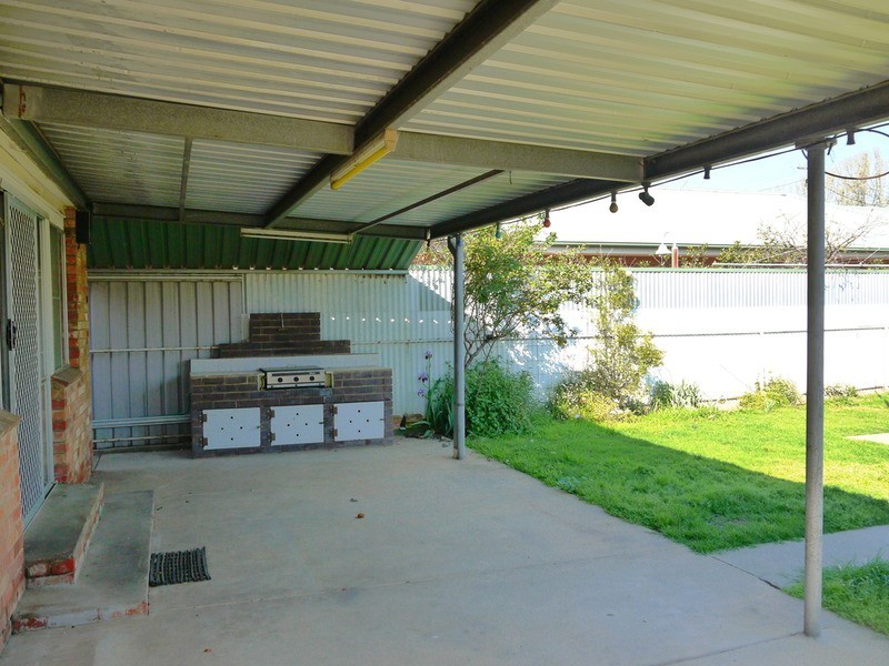 66 Peter Street, Wagga Wagga NSW 2650