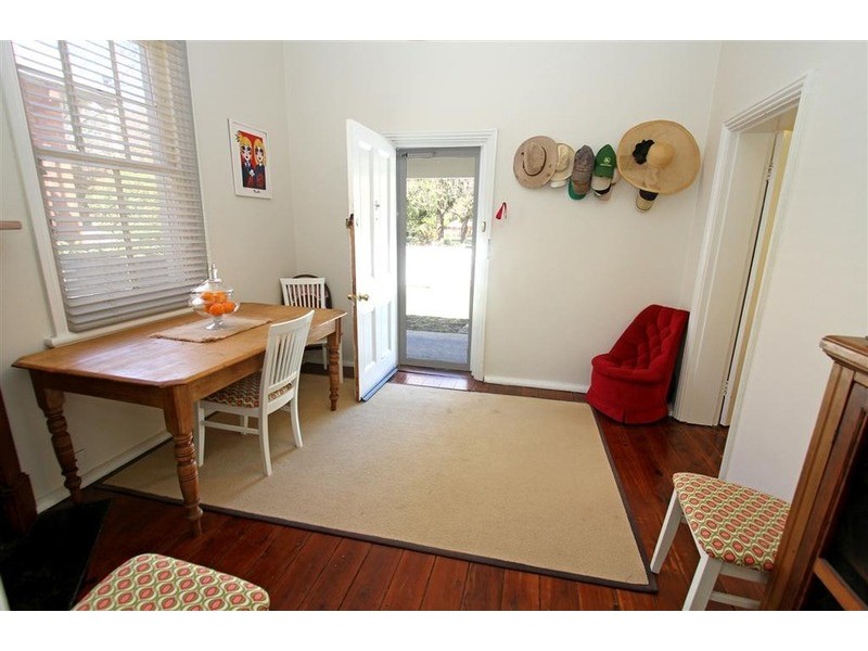 107 Tompson Street, Wagga Wagga NSW 2650