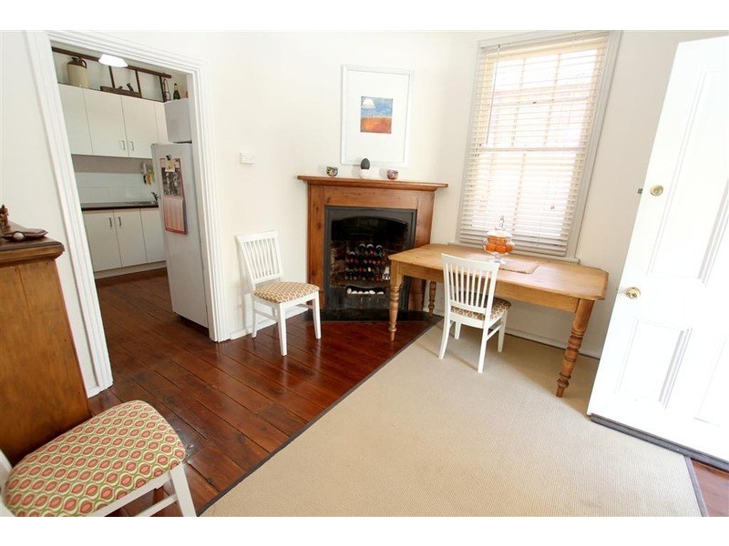 107 Tompson Street, Wagga Wagga NSW 2650