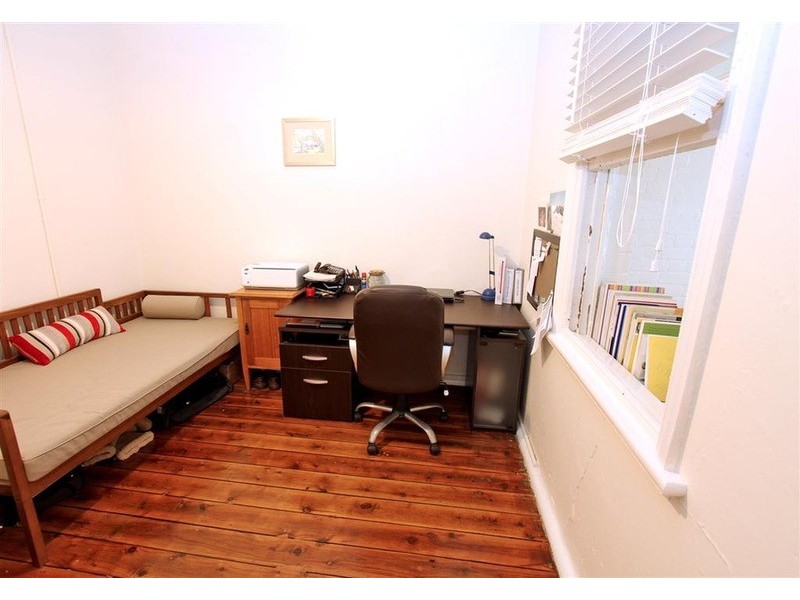 107 Tompson Street, Wagga Wagga NSW 2650