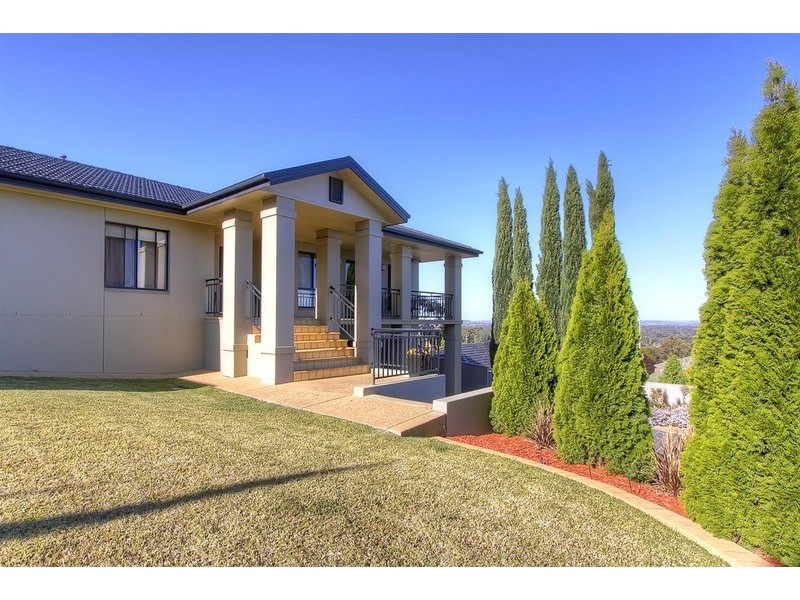 4  Wombeyan Place, Tatton NSW 2650