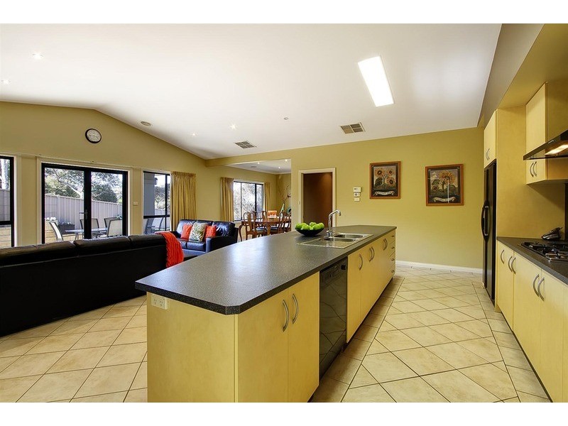 4  Wombeyan Place, Tatton NSW 2650