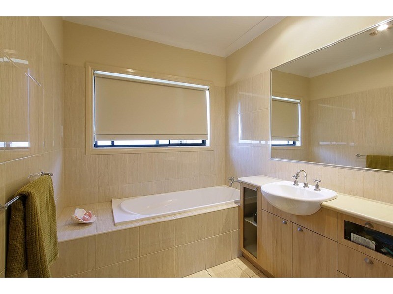 4  Wombeyan Place, Tatton NSW 2650