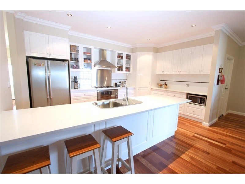 2 Hammersley  Street, Tatton NSW 2650