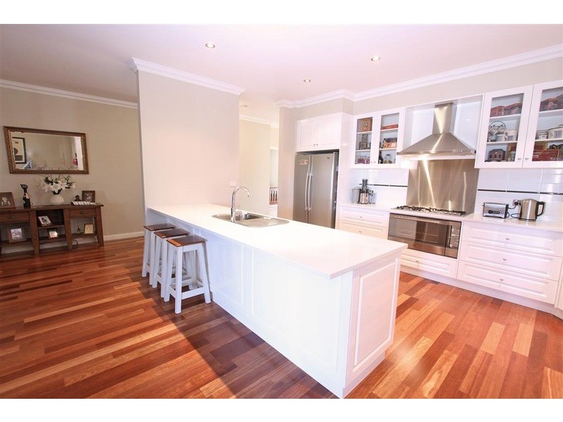 2 Hammersley  Street, Tatton NSW 2650