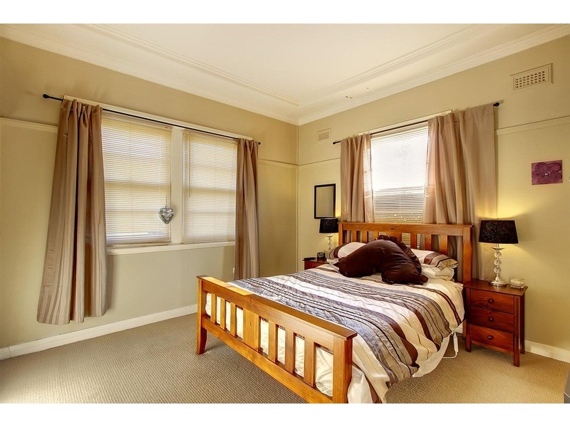 43 Urana Street, Turvey Park NSW 2650