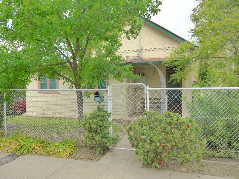 32 Travers  Street, Wagga Wagga NSW 2650