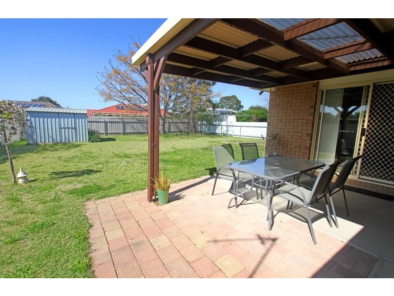 64 Dalman Parkway, Glenfield Park NSW 2650