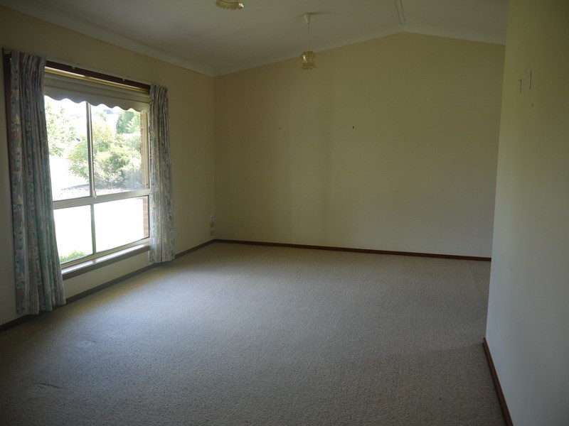 1/5 Budawang Place, Wagga Wagga NSW 2650