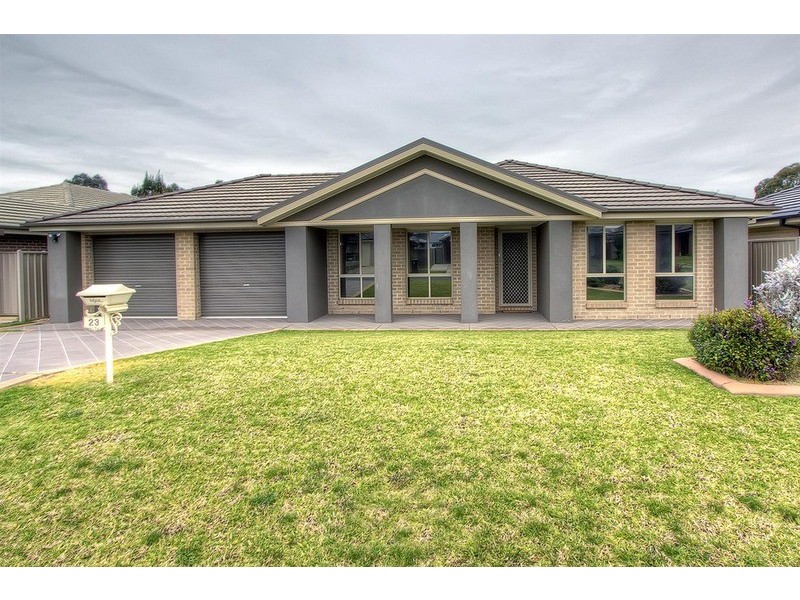 23 Barrima Street, Glenfield Park NSW 2650