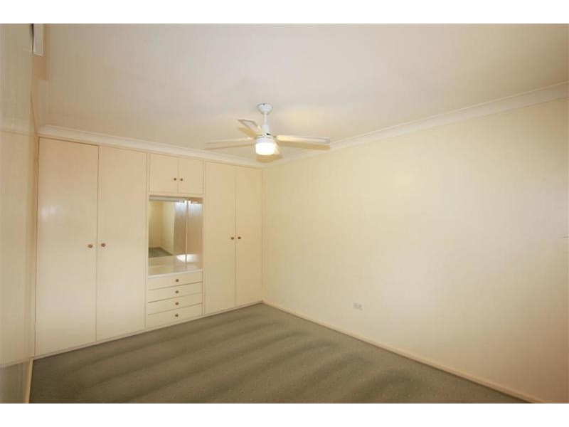 55 Raye Street, Tolland NSW 2650