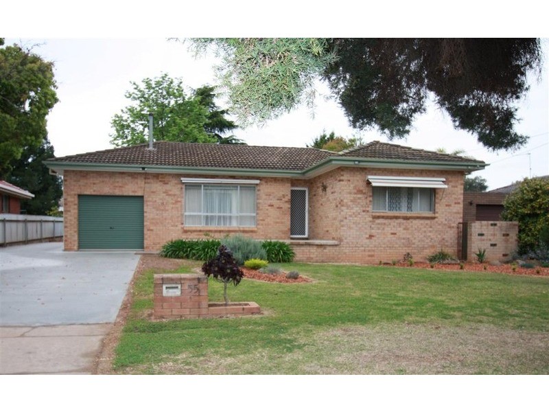 55 Raye Street, Tolland NSW 2650