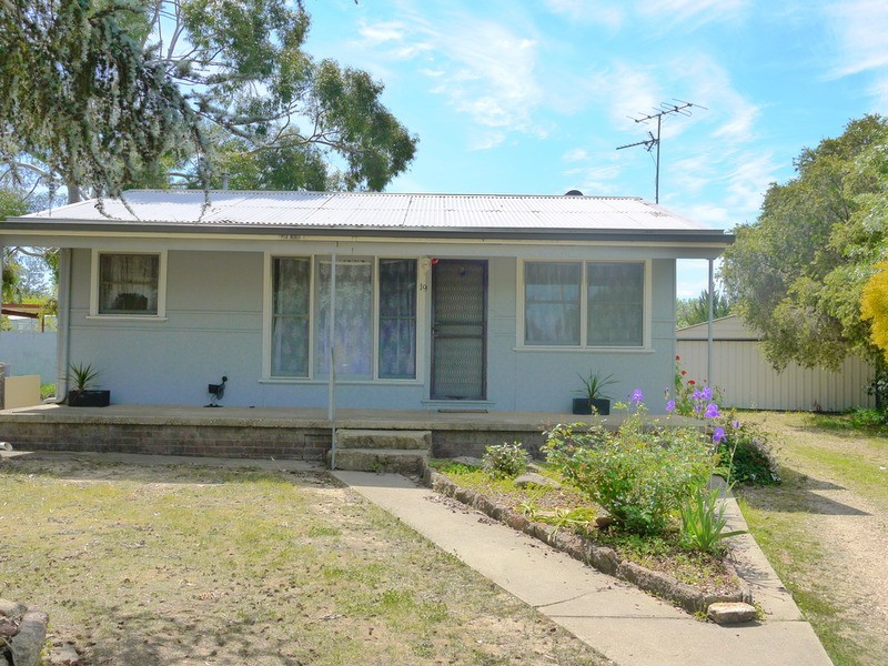 19 Cochrane Street, Wagga Wagga NSW 2650