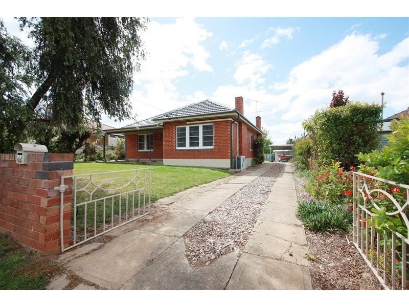 65 Ashmont  Avenue, Ashmont NSW 2650