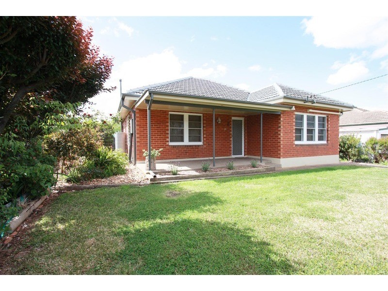 65 Ashmont  Avenue, Ashmont NSW 2650