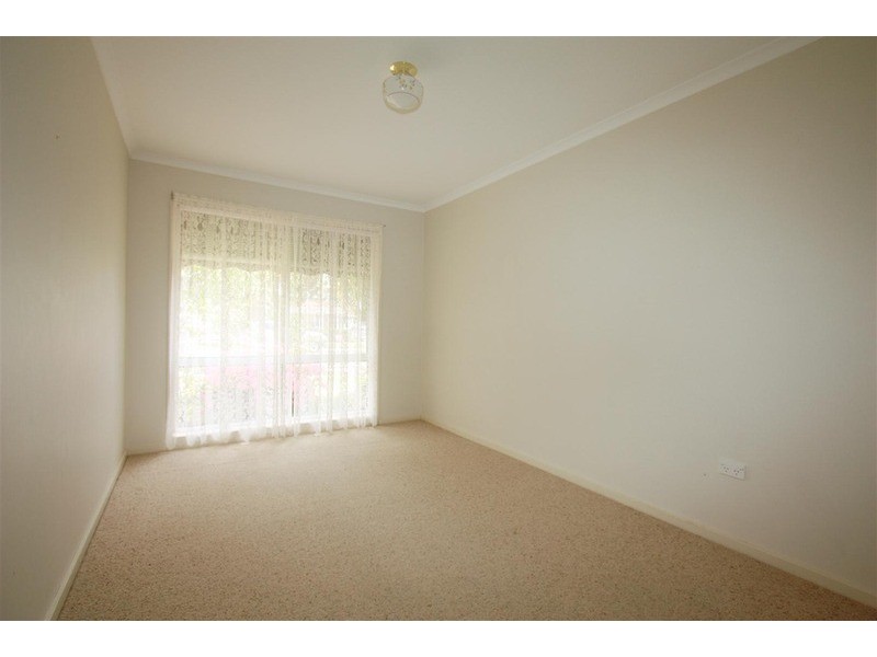 31  Gardenia Avenue, Lake Albert NSW 2650